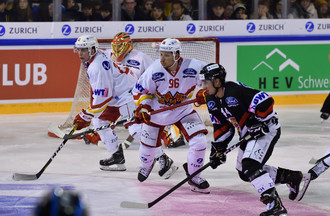 Damien Brunner surveille Anthony Staiger