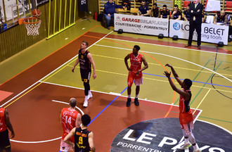 Xavier Ford au lancer franc