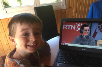 Nolan le fils de notre invité Ludovic Favre, fier de voir son papa