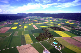 Vue aérienne du Val-de-Ruz