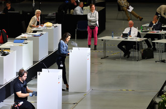 Maurane Riesen à la tribune