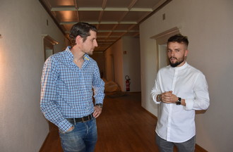 Fabien Vorpe en dicussion avec Nathan Boche.