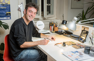 Portrait du dessinateur Vincent L'Epee

Neuchatel, le 8 novembre 2017
Photo : Lucas Vuitel