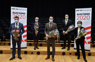 Le Gouvernement pose pour la photo officielle