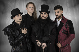Mike avec le groupe Silver Dust