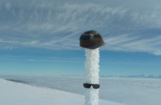 André a fait un drôle de bonhomme à Chasseral