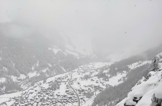 Maxime, qui n'a pas eu le vertige à la cascade des Chamois à Évolène
