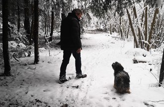Complicité dans la neige pour Dominique à La Caquerelle