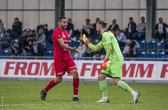 Karim Ghomrani et le gardien Nicolas Grivot
