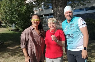 Chantal a relevé notre défi en apportant des lunettes de natation