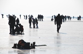 Baie de La Tène gelée