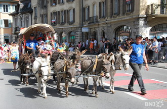 Cortège de la fête des saisons 2012