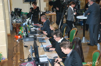 Les journalistes au taquet