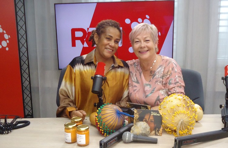 L'Aire de jeux avec Florence Chitacumbi