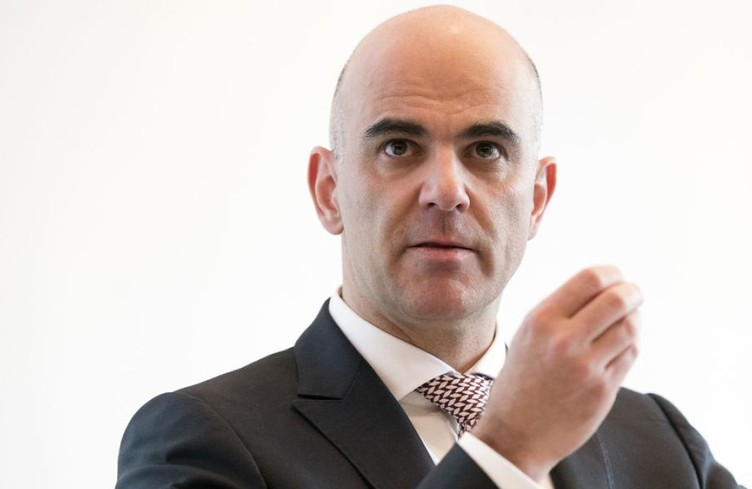 Alain Berset salue la réforme de la retraite adoptée par le Parlement