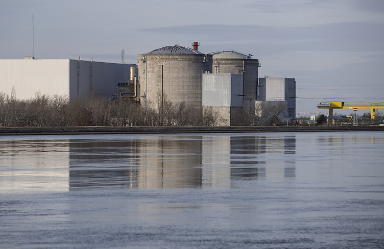 Fessenheim: réacteur n°1 débranché sans problème, pas sans amertume