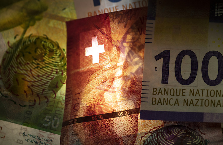 Malgré le franc fort, la BNS intervient peu