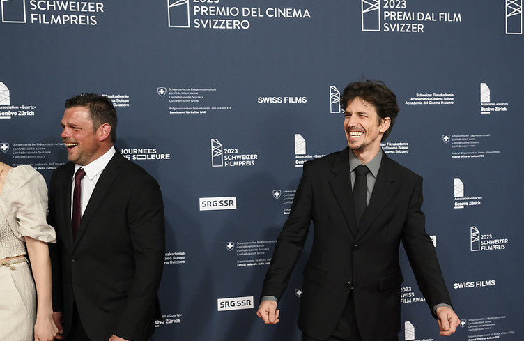 « Drii Winter » meilleur film  -  Trois Quartz pour « La Ligne »