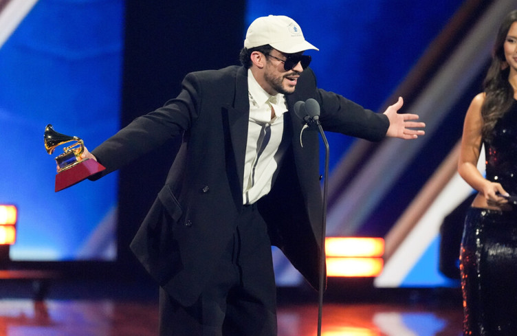 Bad Bunny remporte le Grammy Latino de l'album de l'année