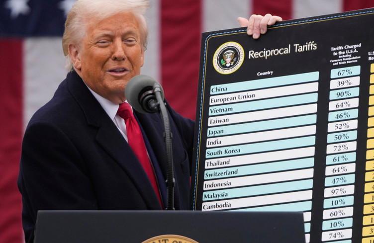 Droits de douane: la presse se réjouit, mais pointe un coût élevé