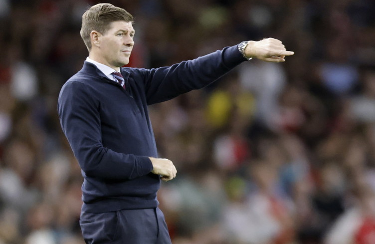 Championnat anglais: Gerrard presse Salah de rester à Liverpool