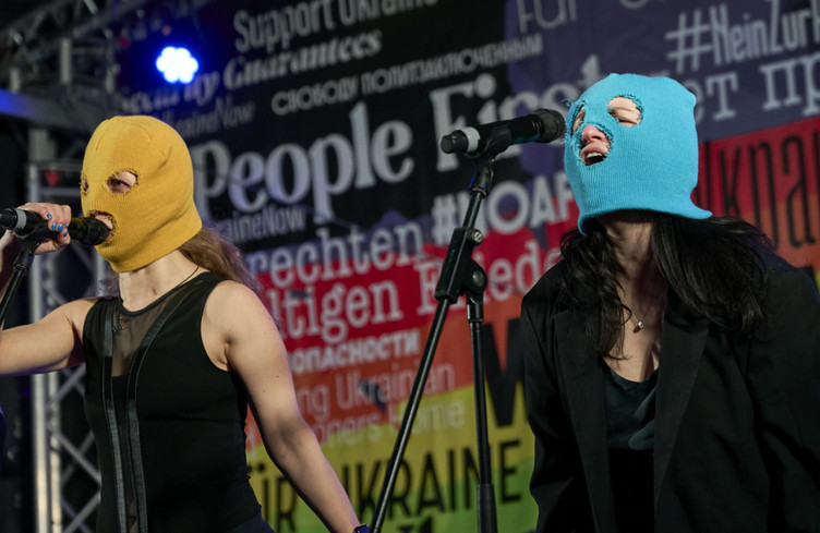 Russie: le groupe punk Pussy Riot désigné « organisation extrémiste »