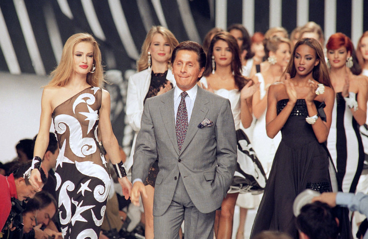 Le styliste et grand couturier italien Valentino est mort à 93 ans
