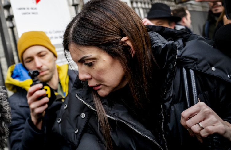 Incendie de Crans-Montana: place à l'audition de Jessica Moretti