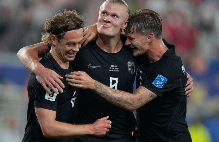 Un doublé d'Haaland envoie la Norvège en 1/16es