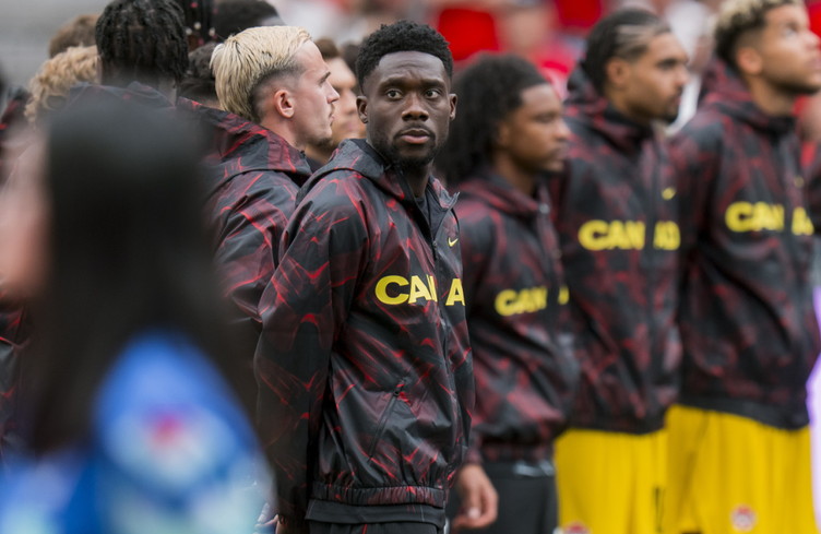 Alphonso Davies ne sera pas titulaire contre la Suisse