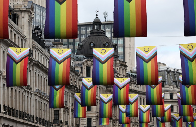 Londres veut bannir les thérapies de conversion des personnes LGBT+