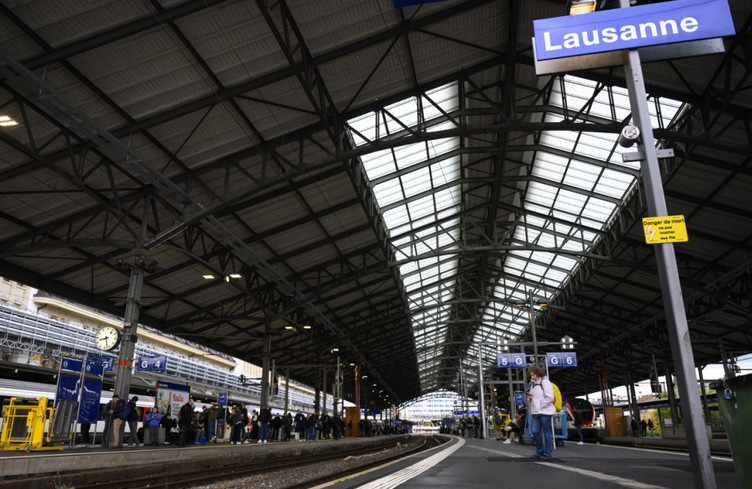 Trafic complètement interrompu en gare de Lausanne