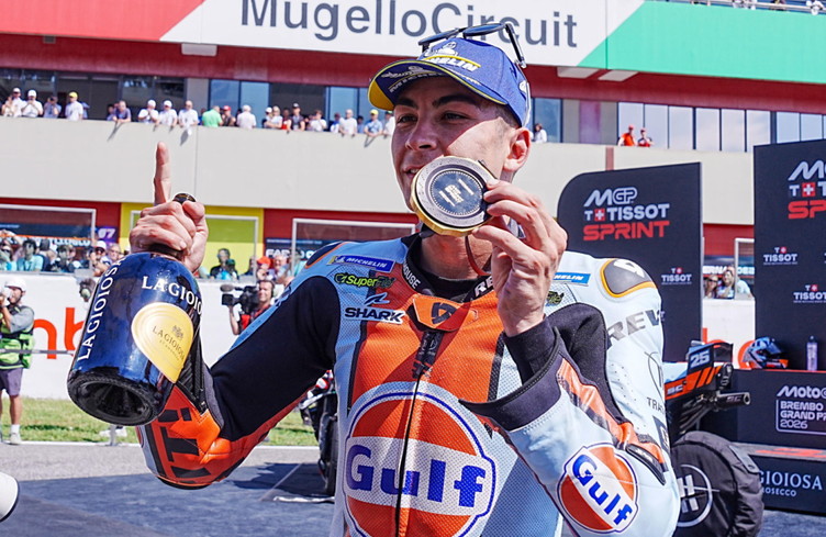 Raul Fernandez remporte la course sprint