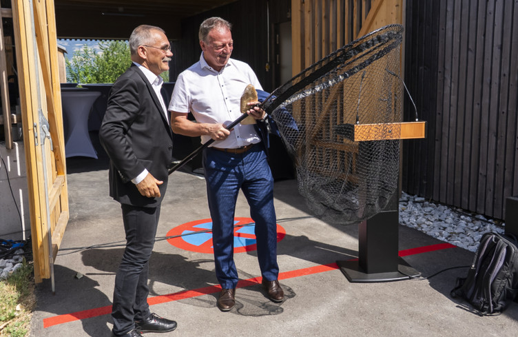 Remise des installations de la pisciculture d'Estavayer-le-Lac (FR)