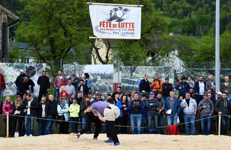 Fête de lutte du Jura bernois