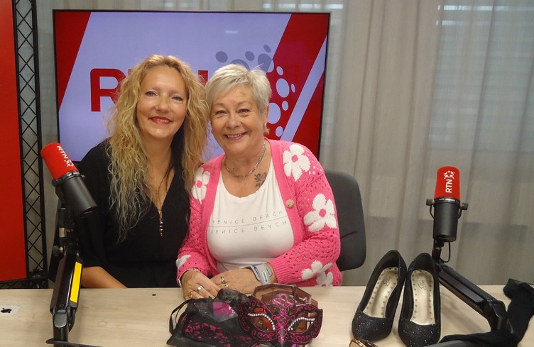 L'Aire de jeux avec Valia Moon