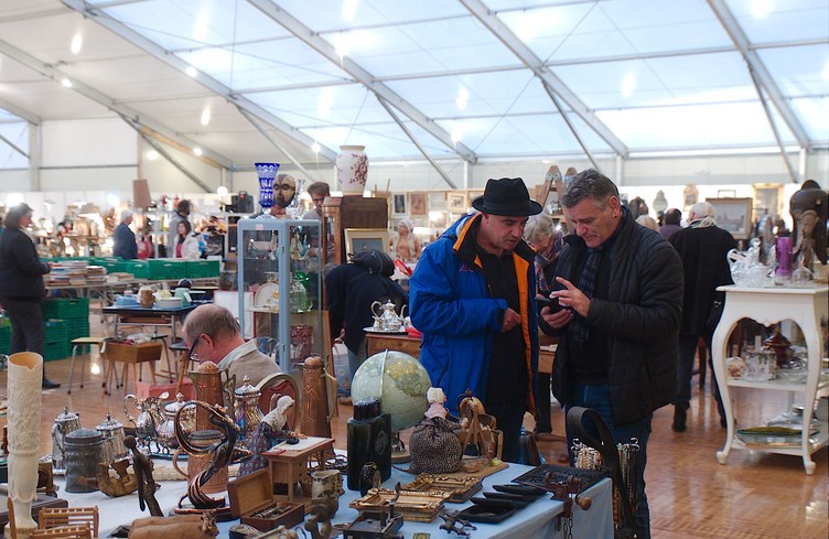 La Brocante du Port à Neuchâtel