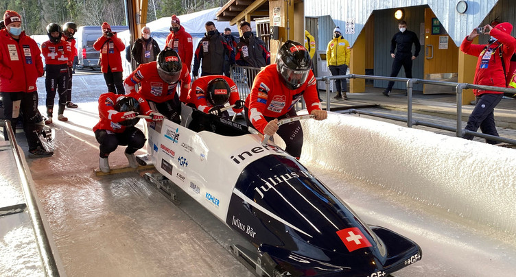 Yann Moulinier et son équipage chutent à Winterberg