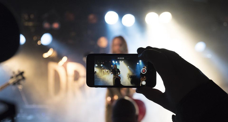 « Le monde en cause » : une soirée festive contre l’extrême droite anglaise