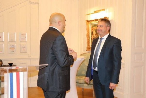 Philippe Receveur honoré par la France