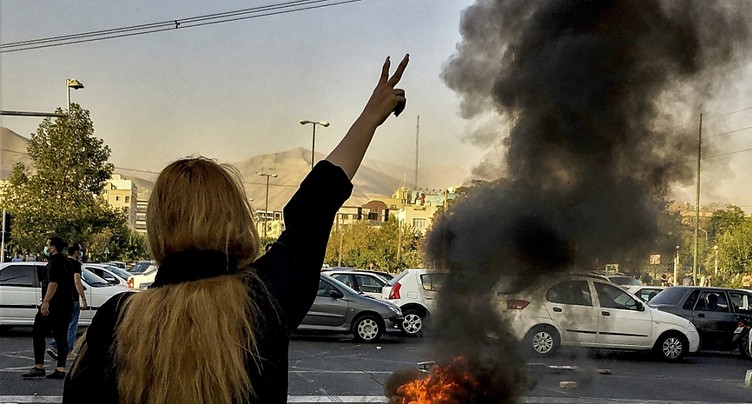 Téhéran dit faire preuve de retenue face aux « émeutes »