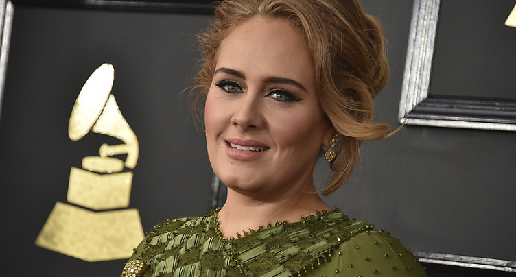 La chanteuse Adele reporte sa série de concerts à Las Vegas