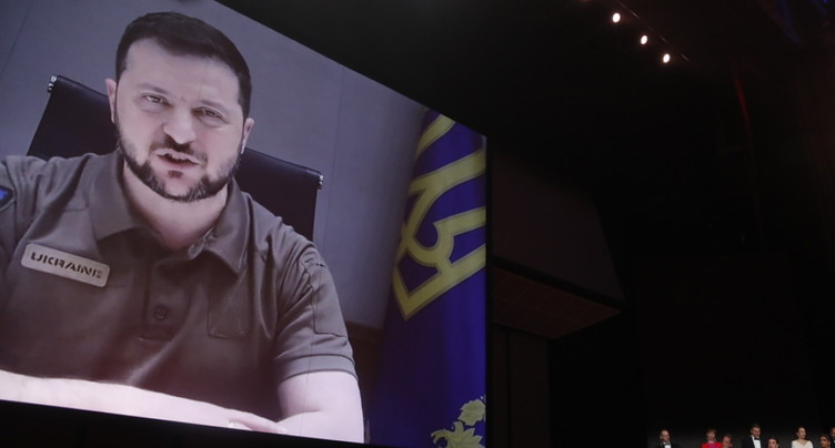 « Mariupolis 2 »: la vie sous les bombes en Ukraine montrée à Cannes