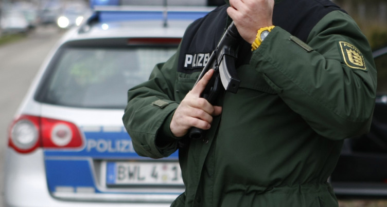 Deux suspects arrêtés pour avoir planifié une attaque en Suisse