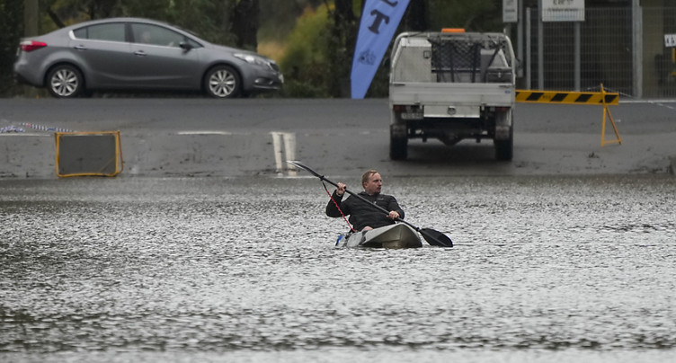 Inondations: des milliers d'habitants de Sydney doivent évacuer