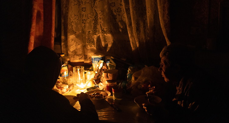 La moitié des habitants de Kiev toujours privés d'électricité