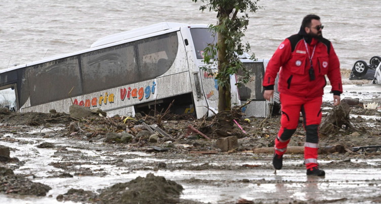 Ischia : au moins 13 disparus après un glissement de terrain
