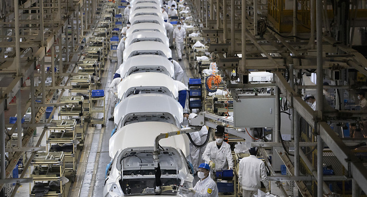 Japon: la production industrielle a reculé en octobre
