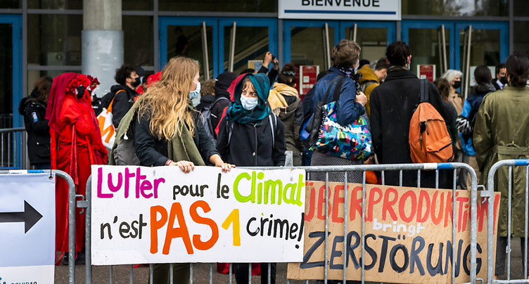 Le Tribunal cantonal acquitte en appel 27 activistes du climat
