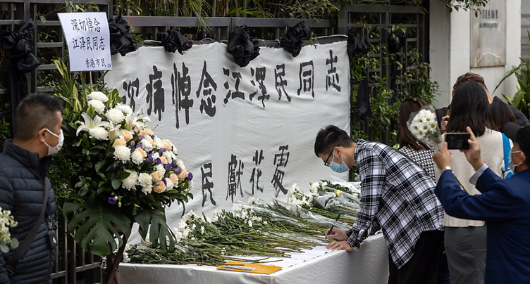 Le pays en deuil après le décès de l'ex-président Jiang Zemin